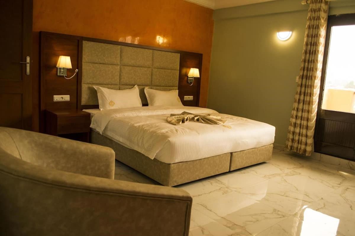 Hotel Jouvence International Yaoundé Zewnętrze zdjęcie