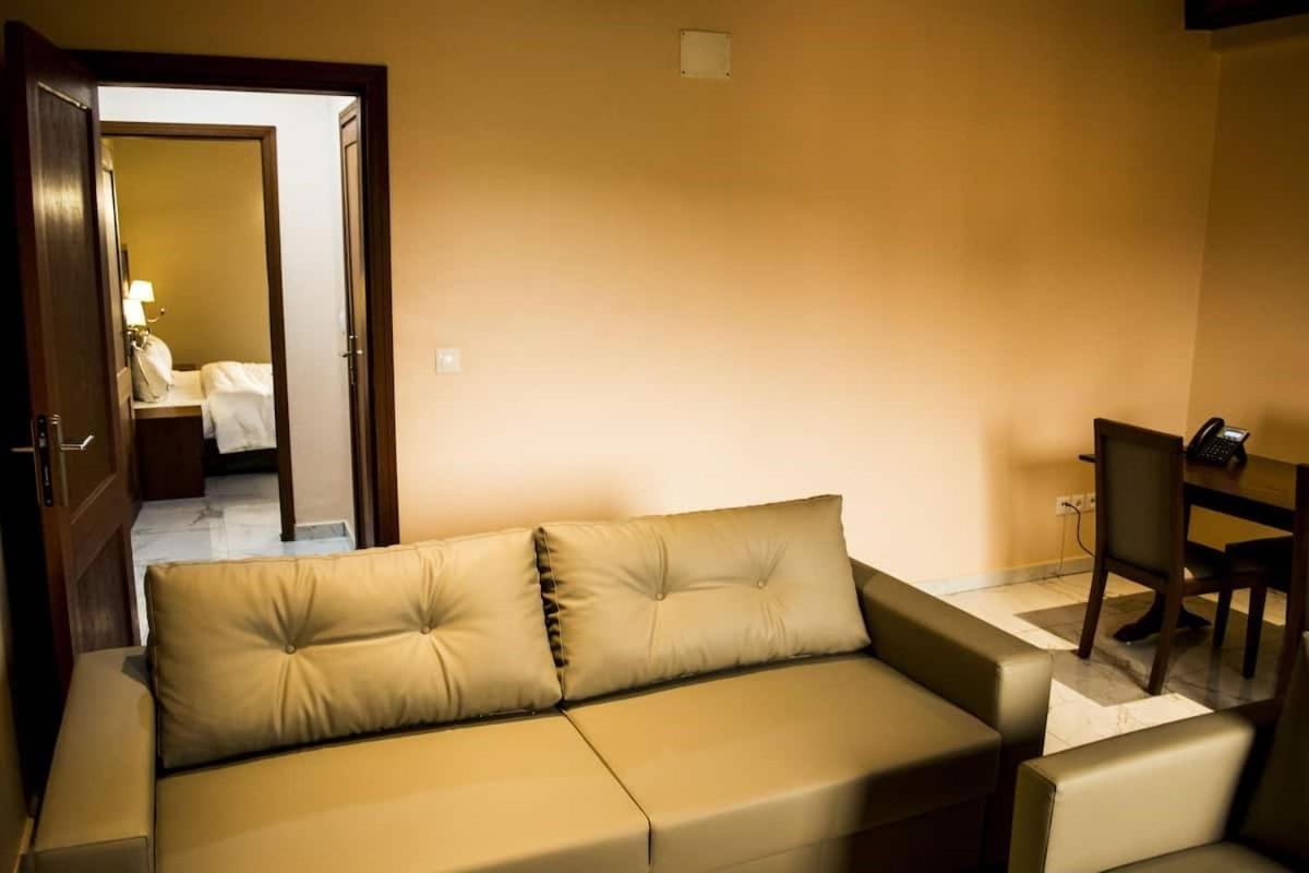 Hotel Jouvence International Yaoundé Zewnętrze zdjęcie